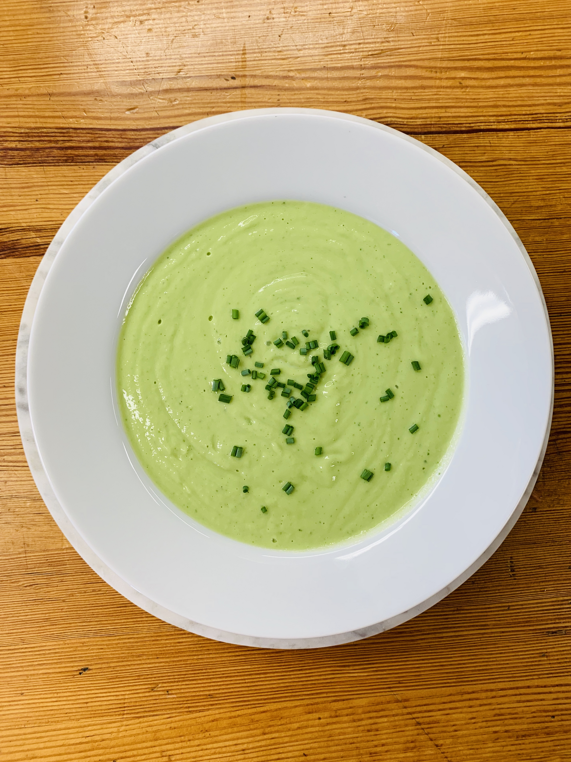 Chilled Cucumber Avocado Soup
