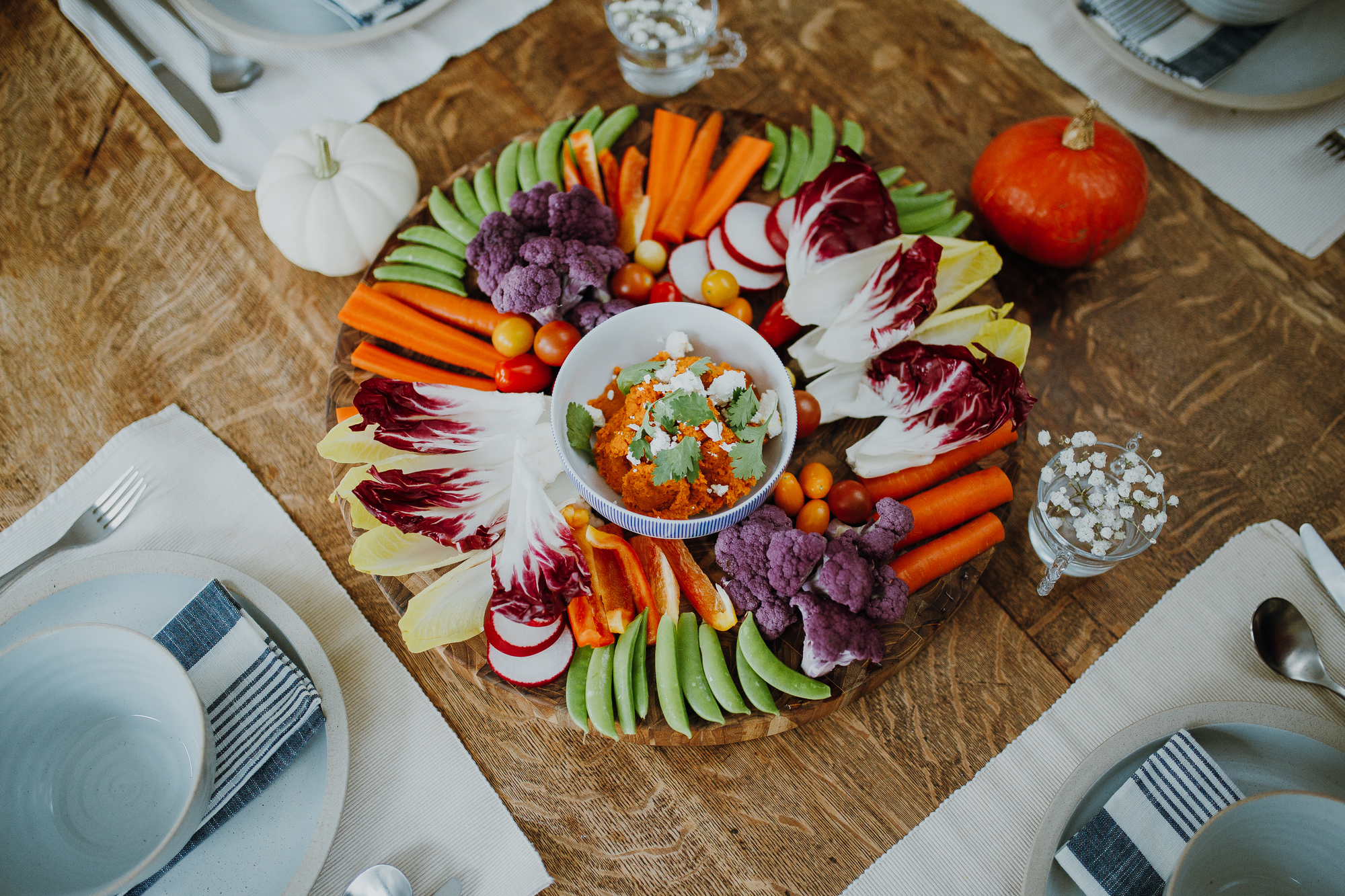 Crudité Platter with Creamy Carrot Dip