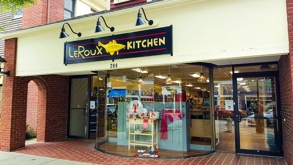 Falmouth, MA Location Store front