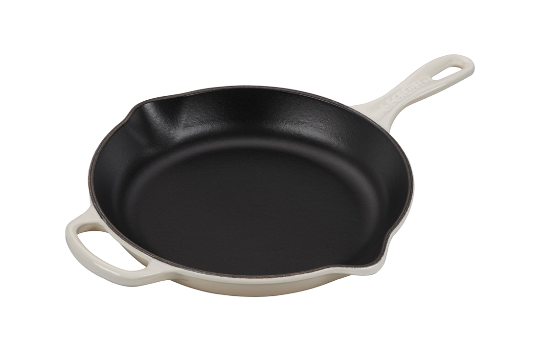 Le Creuset Round White Enameled Cast Iron Signature Skillet - Thumbnail 3